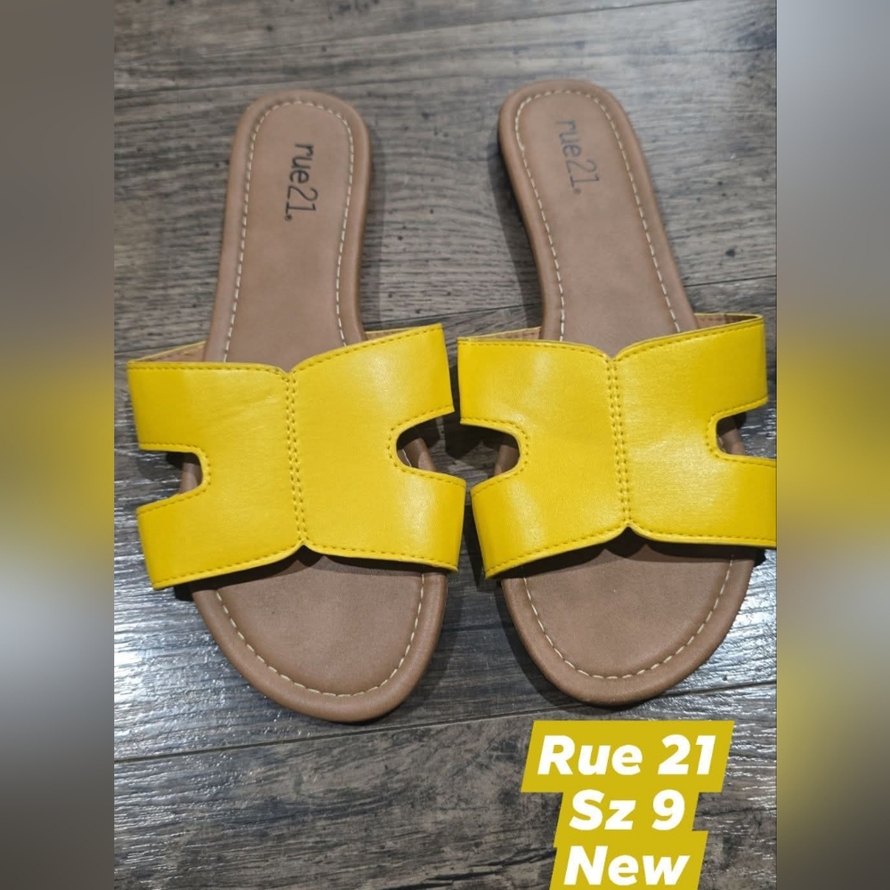 New 🔥Rue 21 womens sandals sz 9